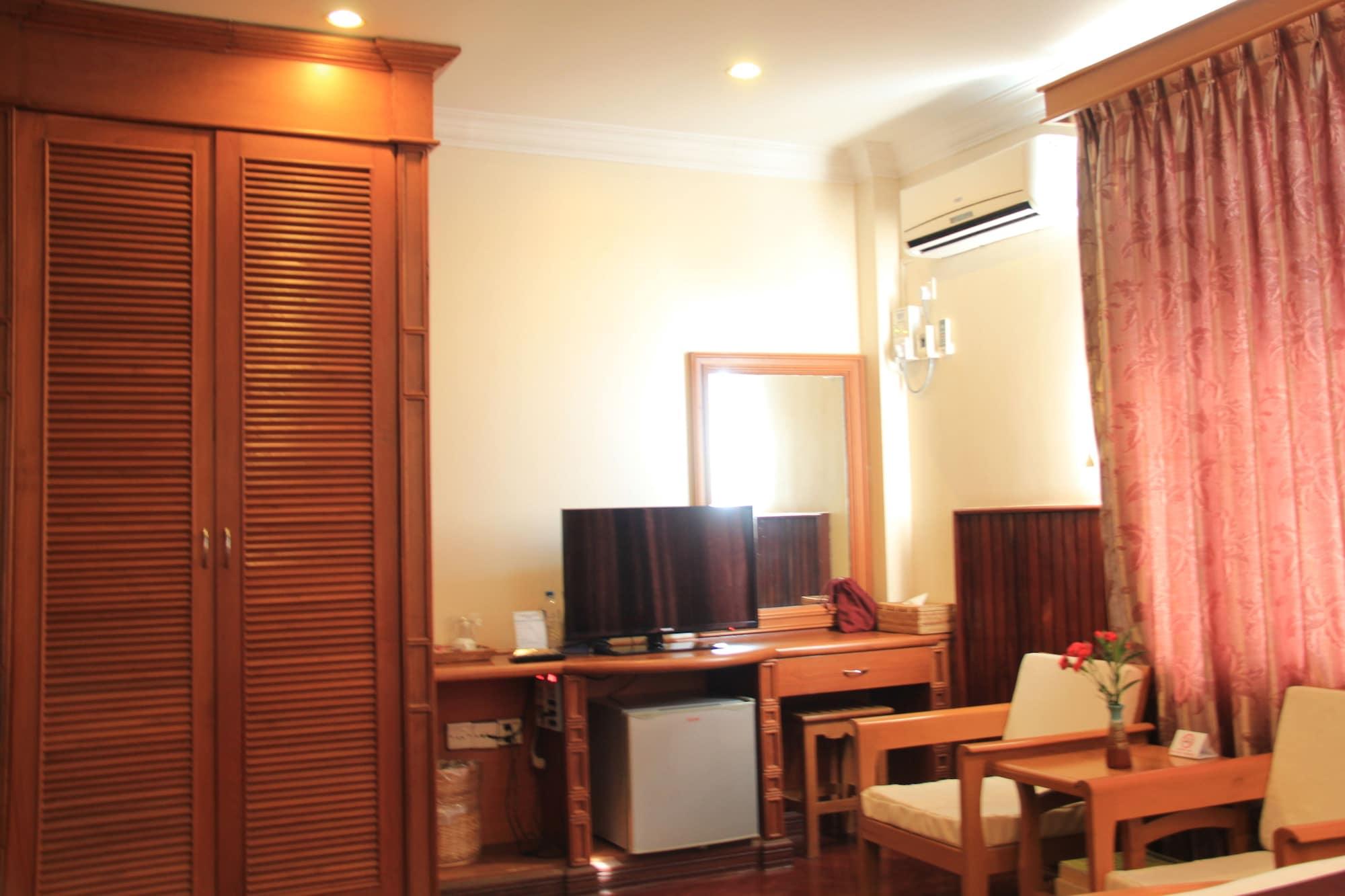 מנדלאי Ayarwaddy River View Hotel מראה חיצוני תמונה