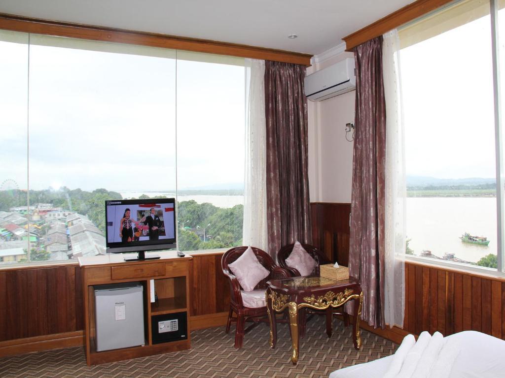 מנדלאי Ayarwaddy River View Hotel מראה חיצוני תמונה