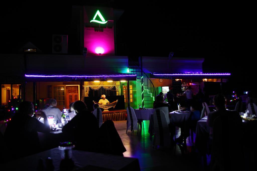 מנדלאי Ayarwaddy River View Hotel מראה חיצוני תמונה