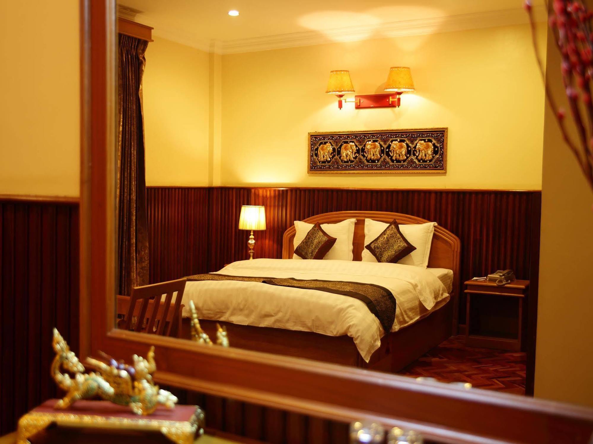מנדלאי Ayarwaddy River View Hotel מראה חיצוני תמונה