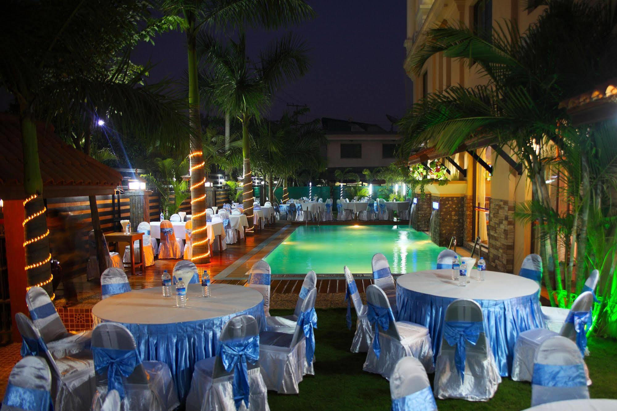 מנדלאי Ayarwaddy River View Hotel מראה חיצוני תמונה